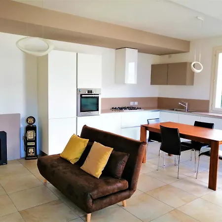 Iseolakerental - Marina Apartment